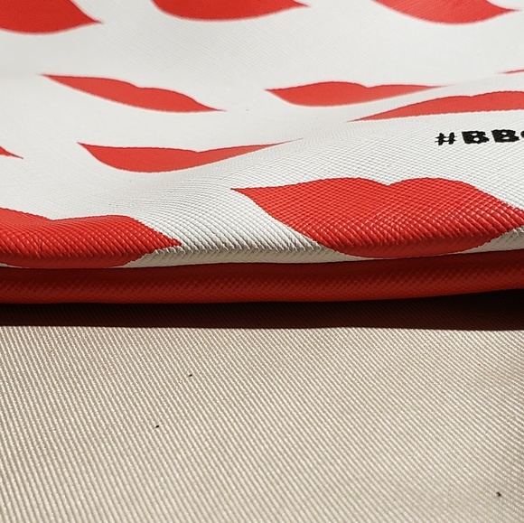 Bobbi Brown Cosmetic Bag - Picture 4 of 6